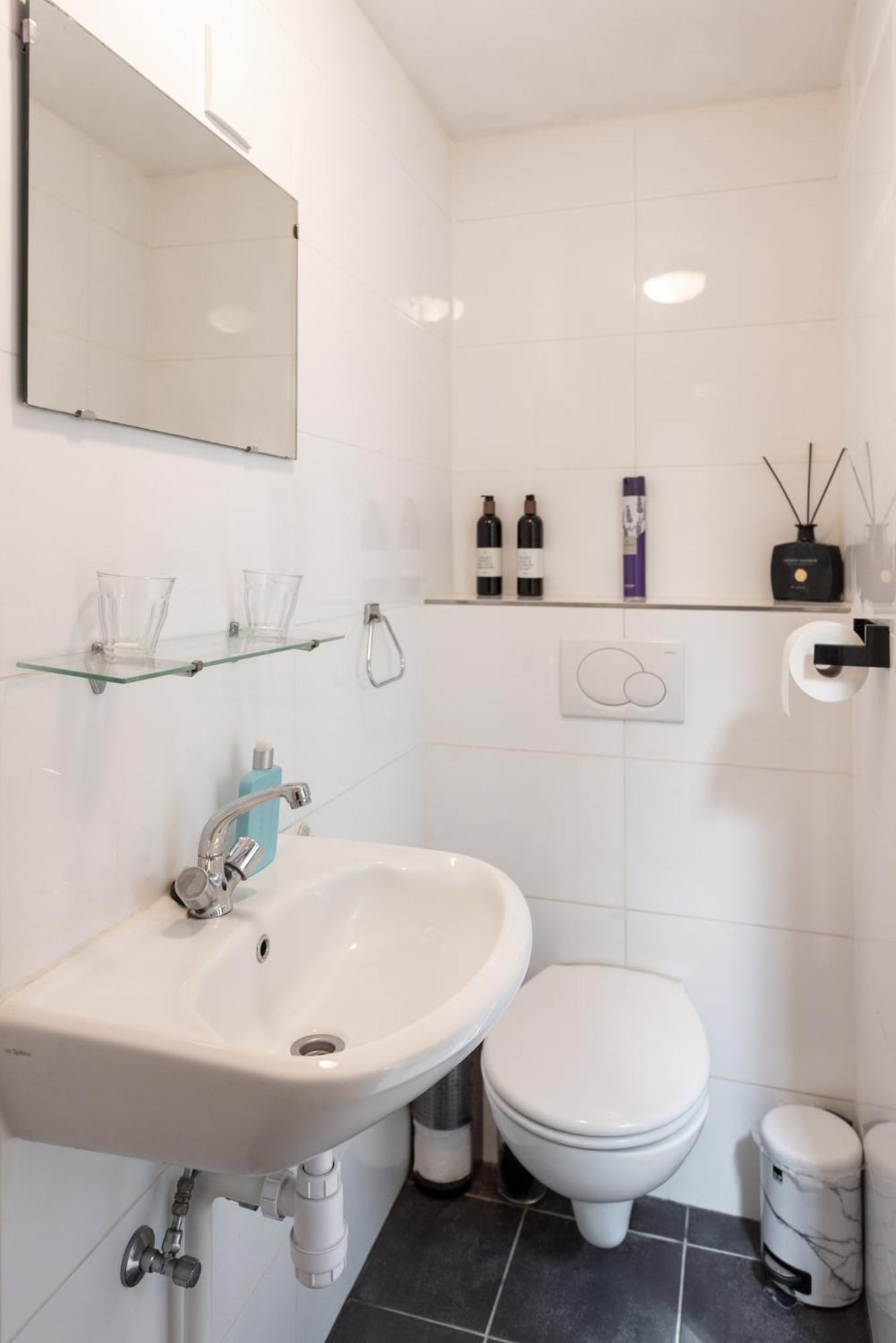 Gezellig Appartement In De Mooie Oude Binnenstad Van アルクマール エクステリア 写真