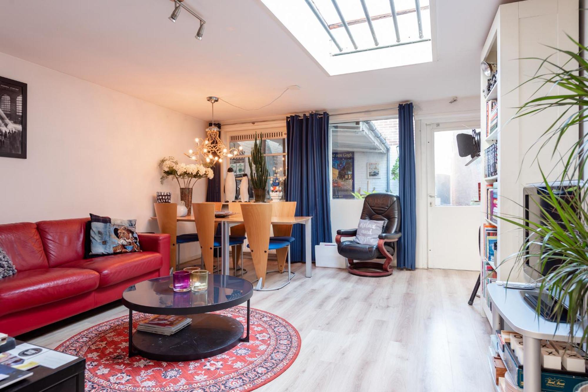Gezellig Appartement In De Mooie Oude Binnenstad Van アルクマール エクステリア 写真